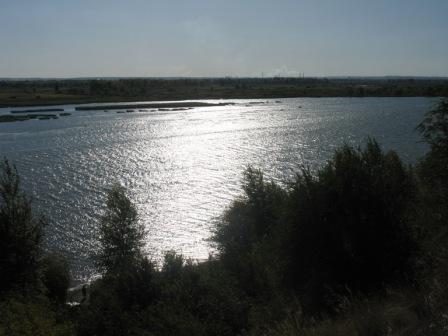 вид на реку Самара сверху, со стороны дач и железной дороги 
